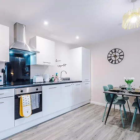 Deluxe New Build 2 Bedroom 2 Bathroom Apartment - Free Secure Parking Manchester Exterior foto